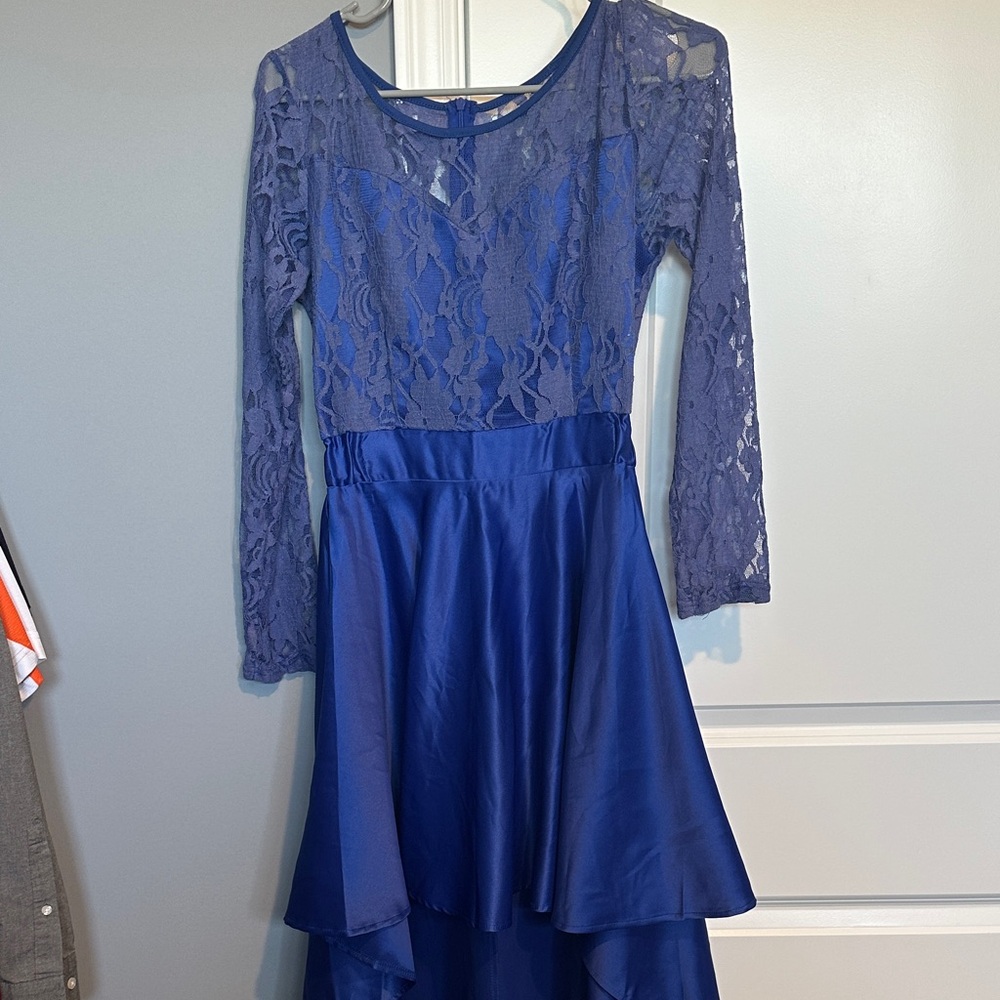 Chic Blue Lace and Satin Dress